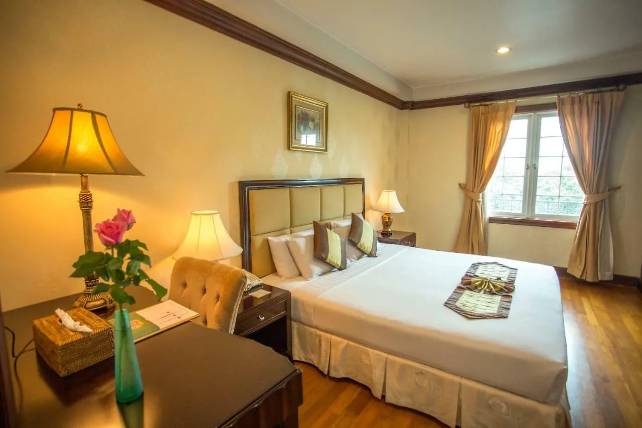 Espace Avenir Service Apartment 3*, Yangon Myanmar
